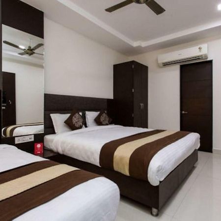Hotel Maheshwari Avenue 乌贾因 外观 照片