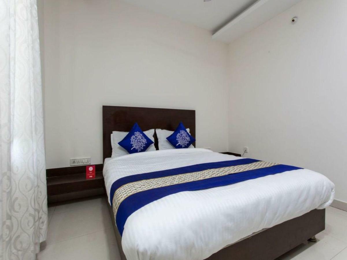 Hotel Maheshwari Avenue 乌贾因 外观 照片